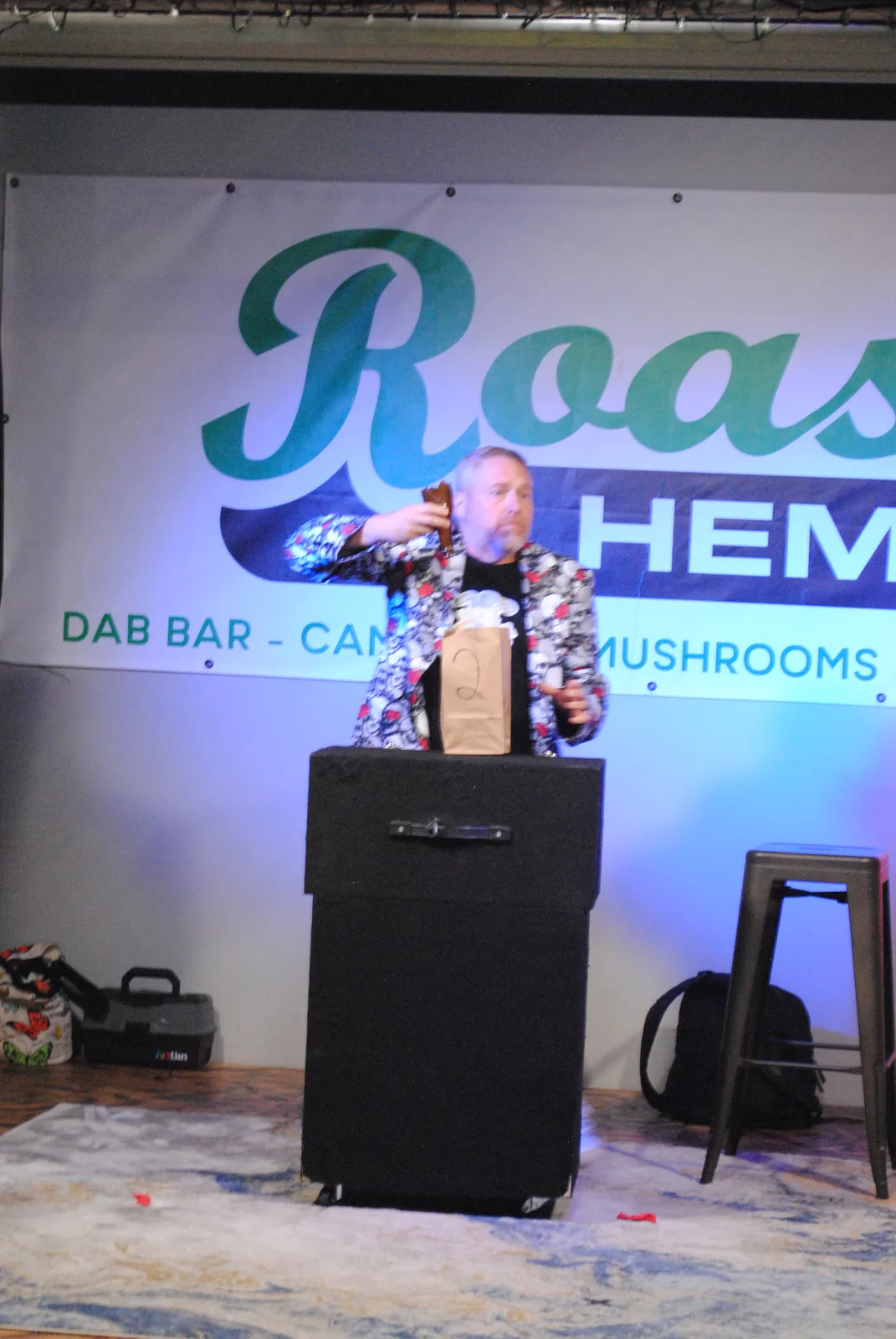 danny-whitson-comedy-magic-004