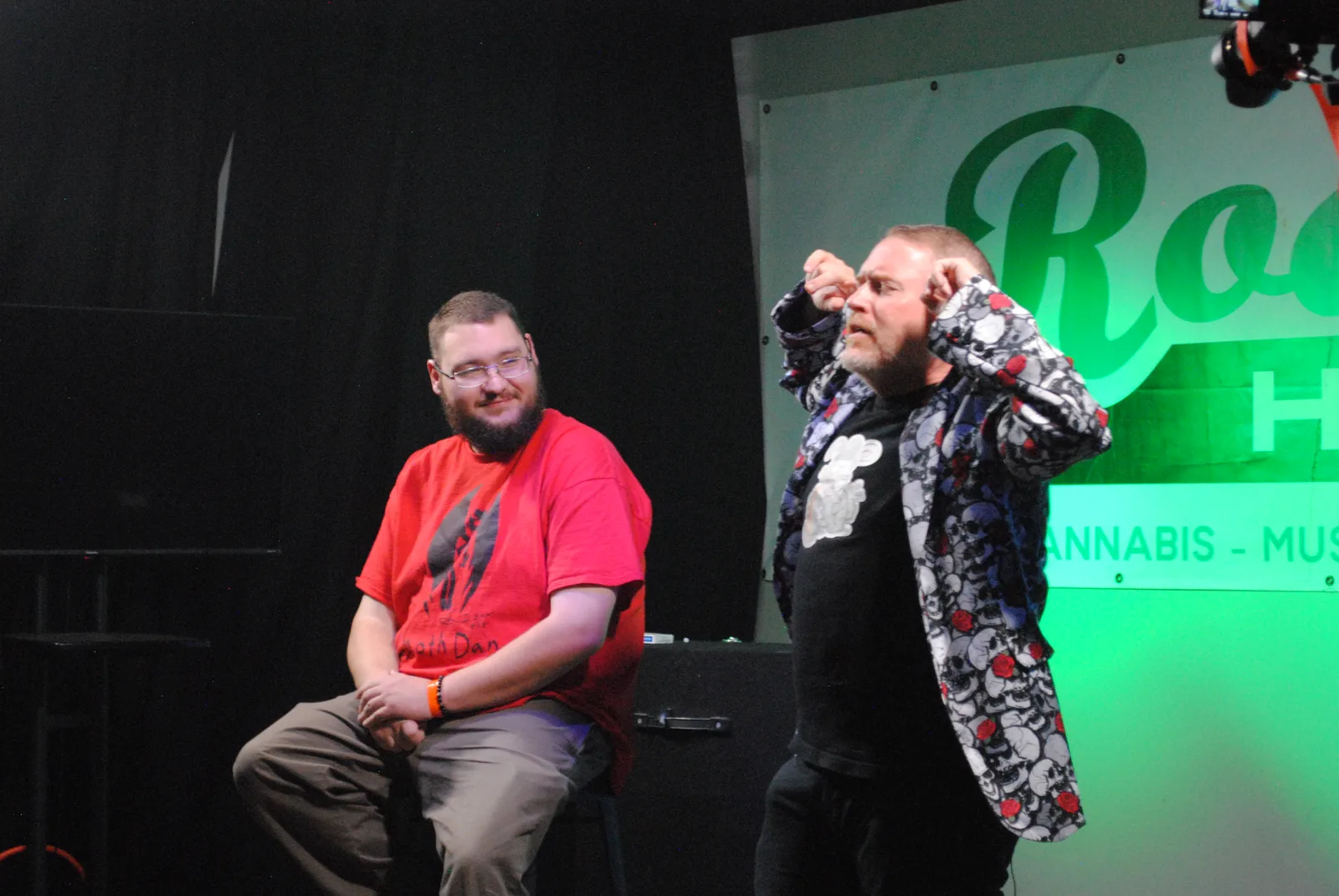 danny-whitson-comedy-magic-113